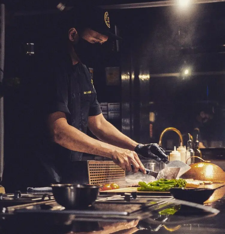 Teppanyaki dining experience at The Straits Teppanyaki